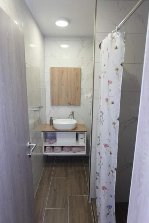 Apartmani Venecia Prozor Luaran gambar