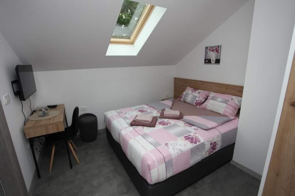 Apartmani Venecia Prozor Luaran gambar