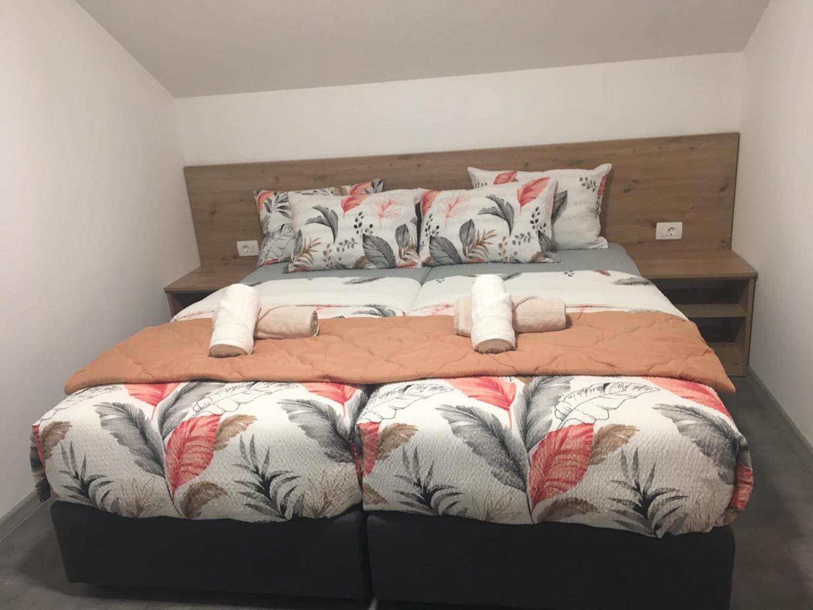 Apartmani Venecia Prozor Luaran gambar